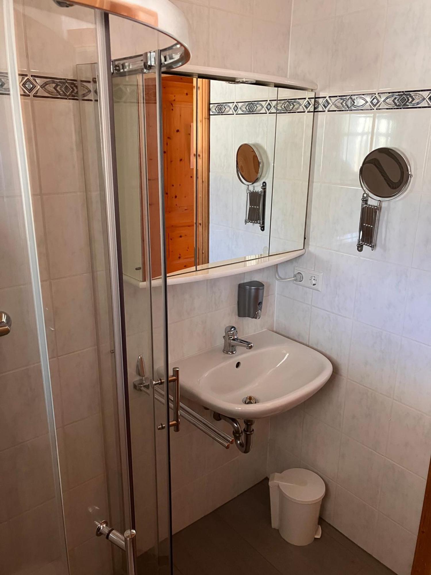 Toskanahaus, Njualms Tannheim Ngoại thất bức ảnh